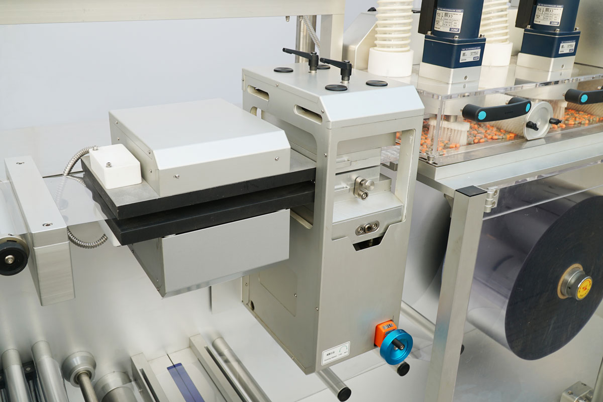 Forming station on the JORNEN BMP180 compact blister machine ensuring uniform material heating and precise cavity shaping
