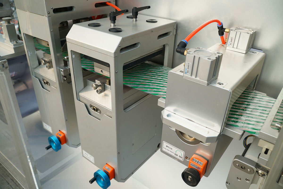 Servo-driven indexing station on the JORNEN BMP180 blister machine for precise and repeatable web advancement
