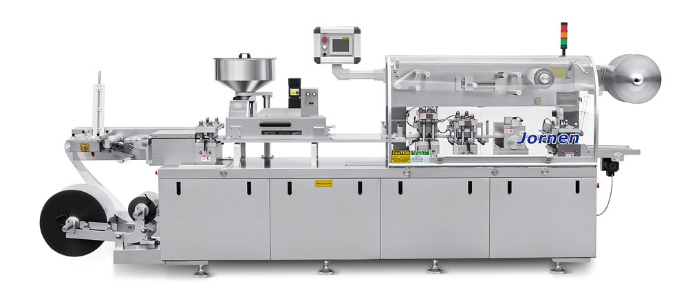 Traditional top-and-bottom layout blister packaging machine for space-restricted cleanrooms